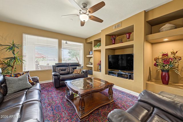18101 N KEY ESTRELLA Drive, Surprise, AZ 85374
