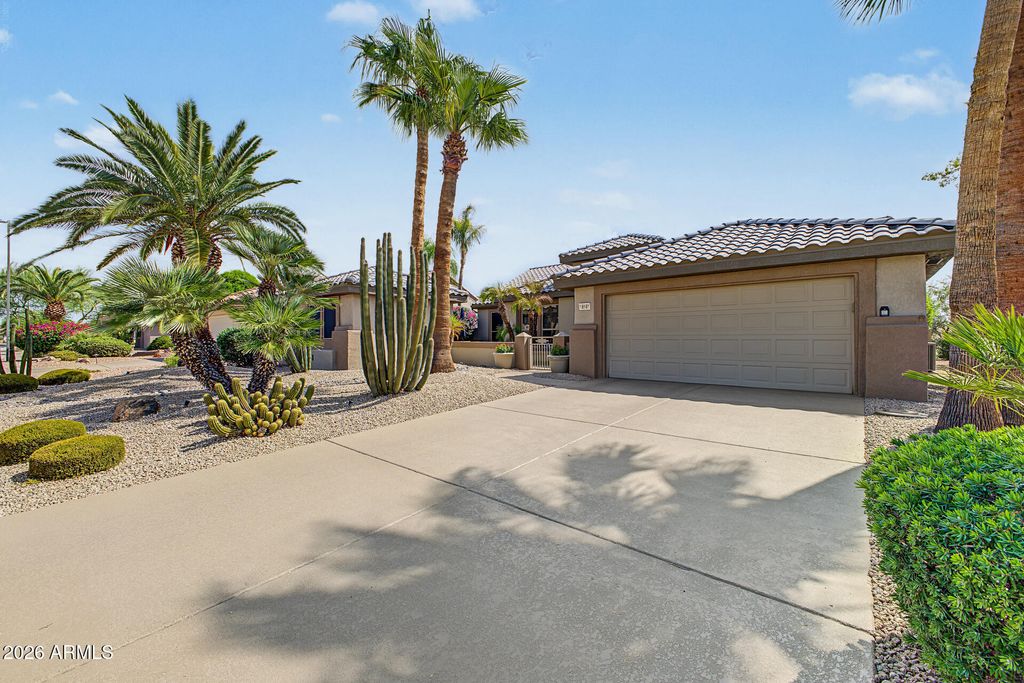 18101 N KEY ESTRELLA Drive, Surprise, AZ 85374 — photo 4