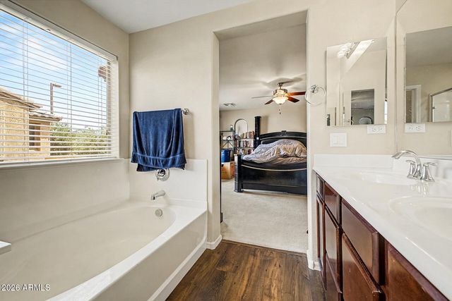 3306 E MEADOWVIEW Drive, Gilbert, AZ 85298
