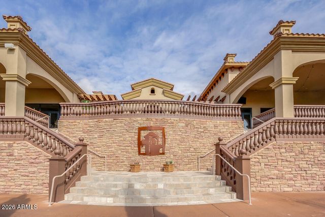 3306 E MEADOWVIEW Drive, Gilbert, AZ 85298