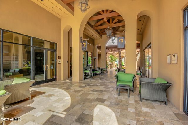 3306 E MEADOWVIEW Drive, Gilbert, AZ 85298