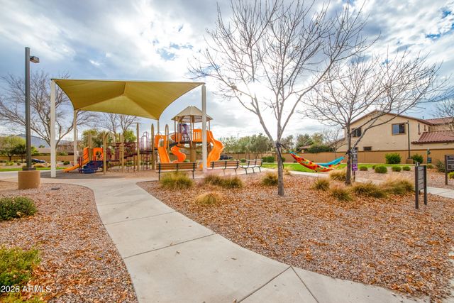 3306 E MEADOWVIEW Drive, Gilbert, AZ 85298