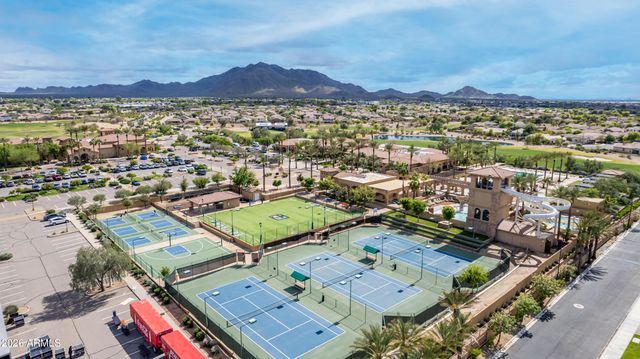 3306 E MEADOWVIEW Drive, Gilbert, AZ 85298