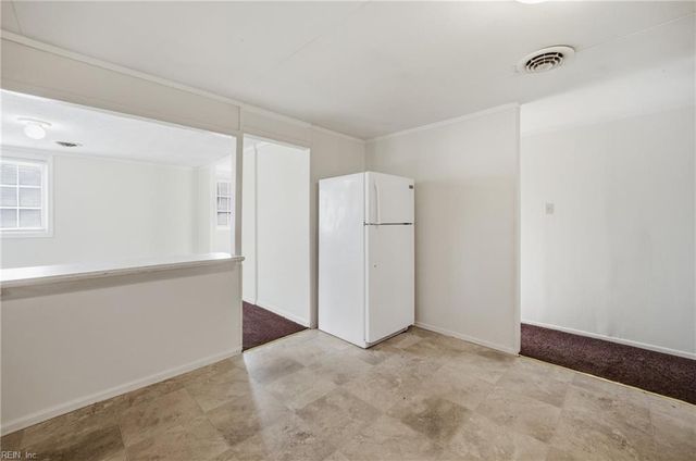 1924 Zinzer RD, Hampton, VA 23663