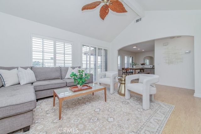 6011 E Montefino, Anaheim, CA 92807