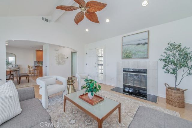 6011 E Montefino, Anaheim, CA 92807