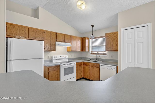 12119 CANCUN Drive, Jacksonville, FL 32225