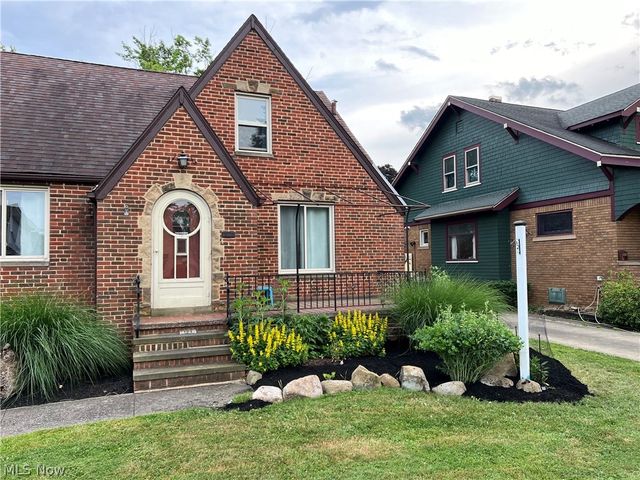 4115 Sheraton Drive, Parma, OH 44134