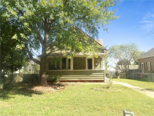 508 N Evergreen Avenue, Chanute, KS 66720