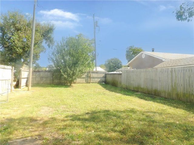 508 N Evergreen Avenue, Chanute, KS 66720