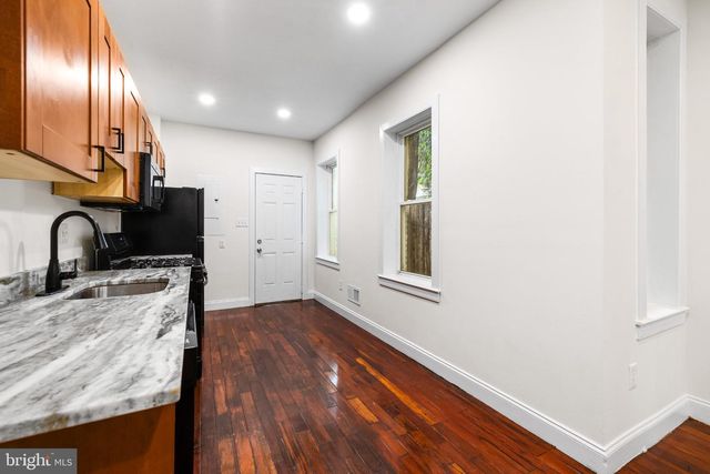 2822 FREDERICK AVE, Baltimore, MD 21223