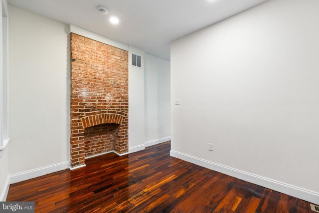 2822 FREDERICK AVE, Baltimore, MD 21223
