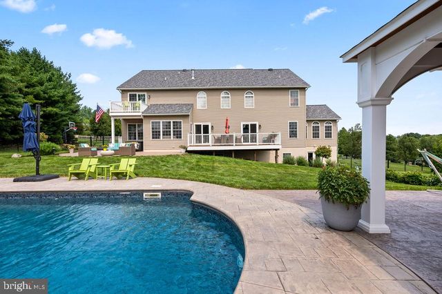 54 GLEN OLEY DR, Reading, PA 19606