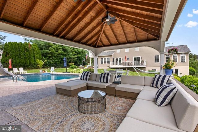 54 GLEN OLEY DR, Reading, PA 19606