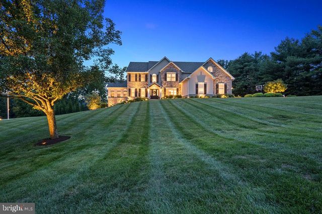 54 GLEN OLEY DR, Reading, PA 19606