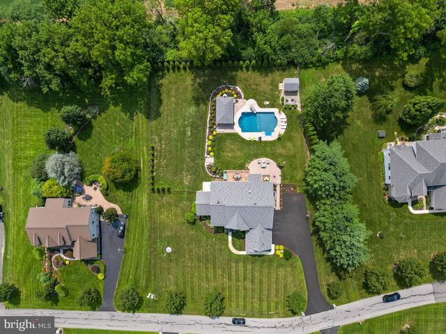 54 GLEN OLEY DR, Reading, PA 19606