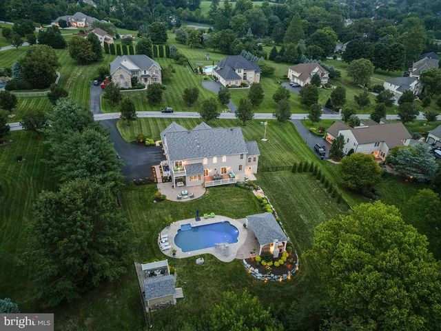 54 GLEN OLEY DR, Reading, PA 19606