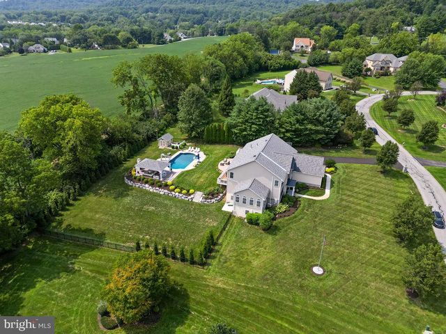 54 GLEN OLEY DR, Reading, PA 19606