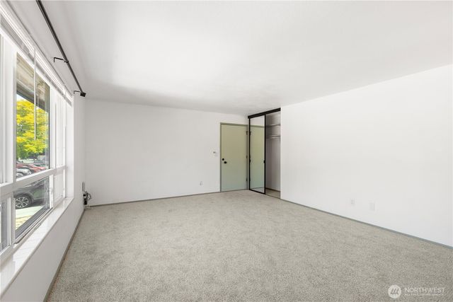 827 NW 62nd Street, Seattle, WA 98107