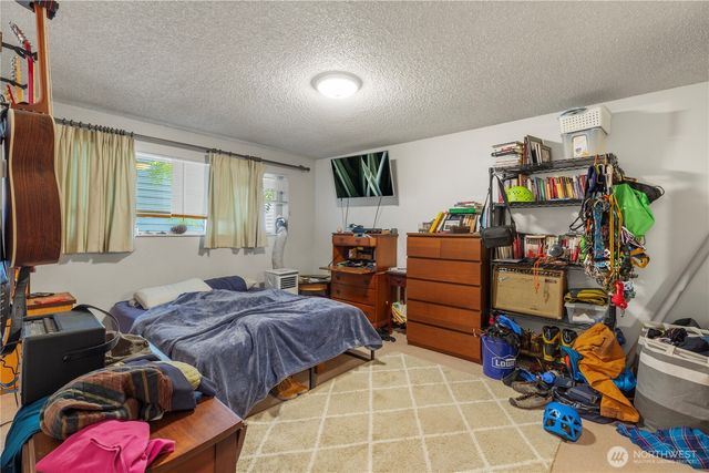 827 NW 62nd Street, Seattle, WA 98107