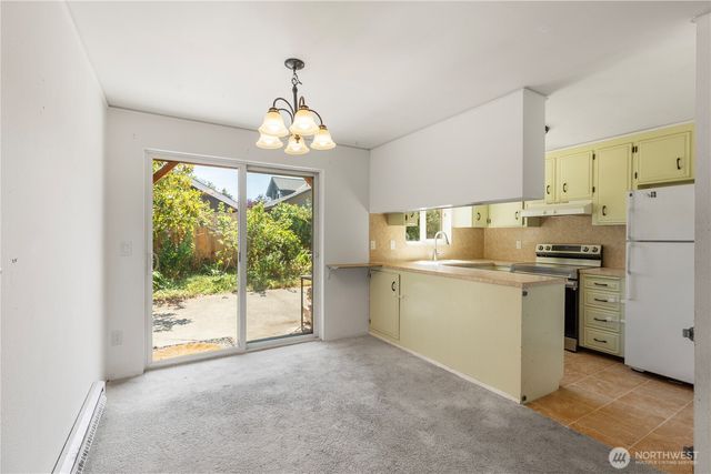 827 NW 62nd Street, Seattle, WA 98107