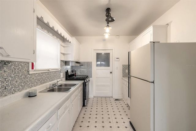 255 LEXINGTON DRIVE, Daytona Beach, FL 32114