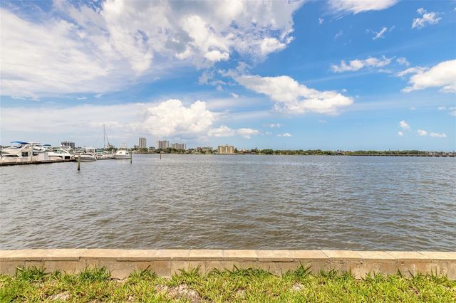 255 LEXINGTON DRIVE, Daytona Beach, FL 32114