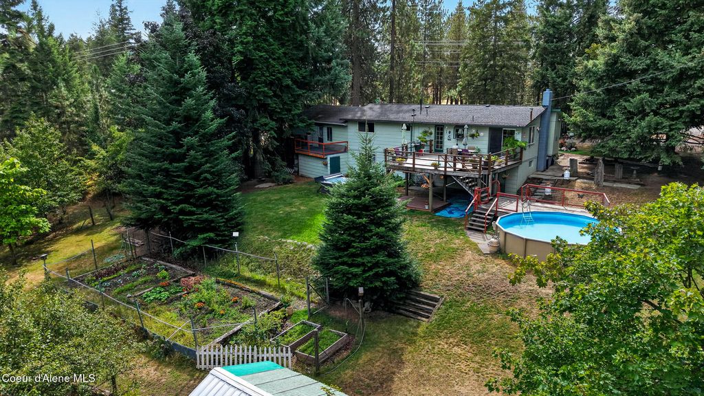 8201 E Sunnyside RD, Coeur d'Alene, ID 83814 photo 2