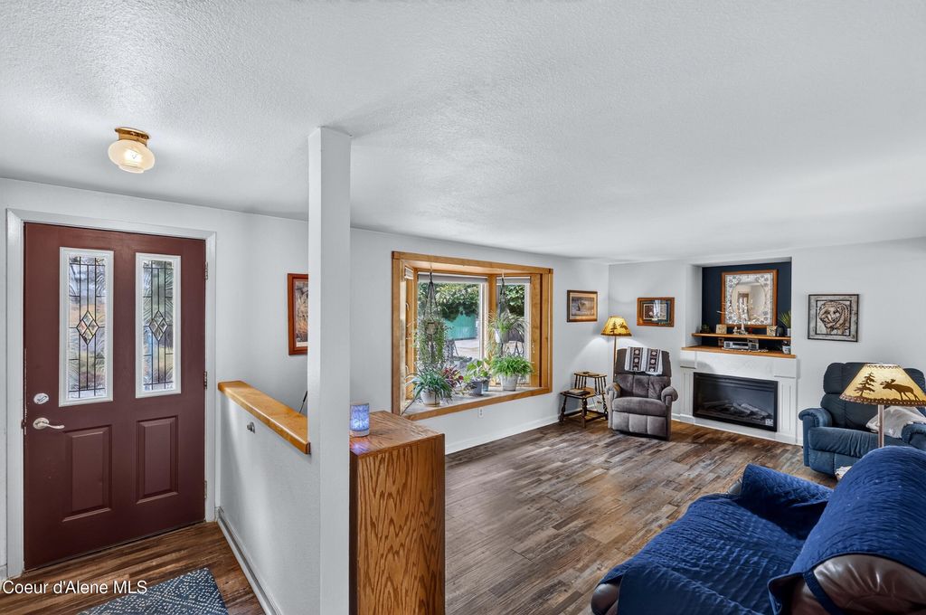 8201 E Sunnyside RD, Coeur d'Alene, ID 83814 photo 4