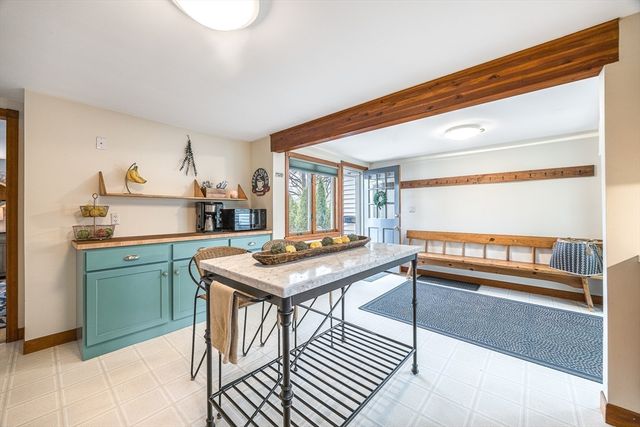 4 Subway Avenue, Chelmsford, MA 01824