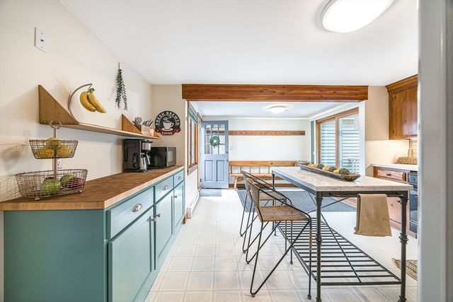 4 Subway Avenue, Chelmsford, MA 01824