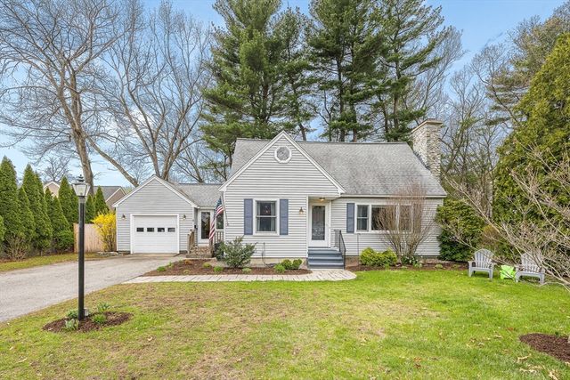 4 Subway Avenue, Chelmsford, MA 01824