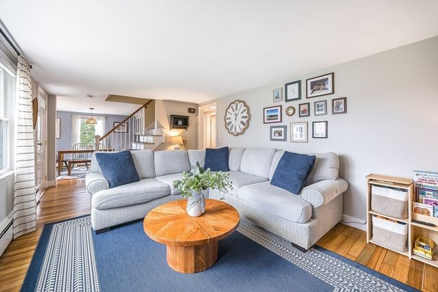 4 Subway Avenue, Chelmsford, MA 01824