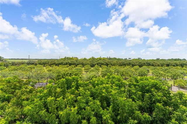 22401 SW 320th St, Homestead, FL 33030