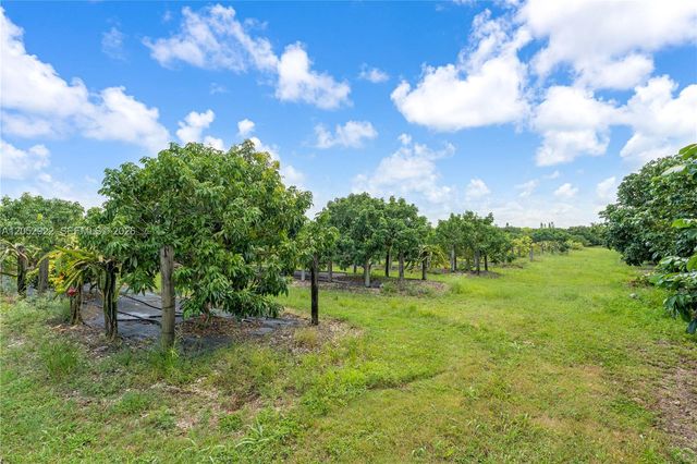 22401 SW 320th St, Homestead, FL 33030
