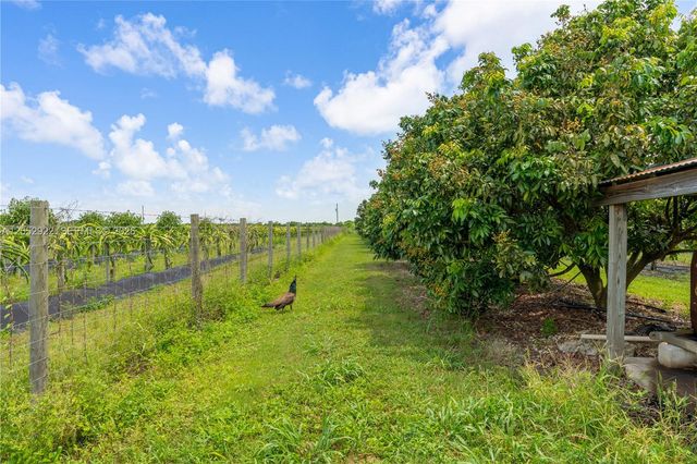22401 SW 320th St, Homestead, FL 33030