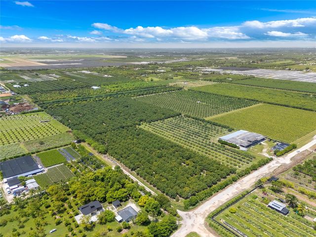 22401 SW 320th St, Homestead, FL 33030
