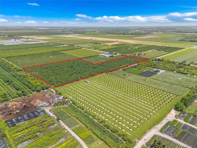 22401 SW 320th St, Homestead, FL 33030