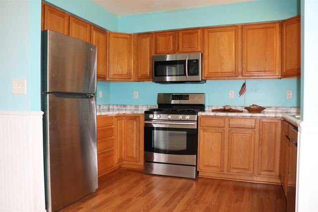 156 West St Unit 4, Winooski, VT 05404