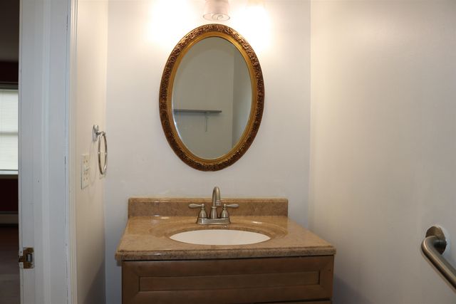156 West St Unit 4, Winooski, VT 05404