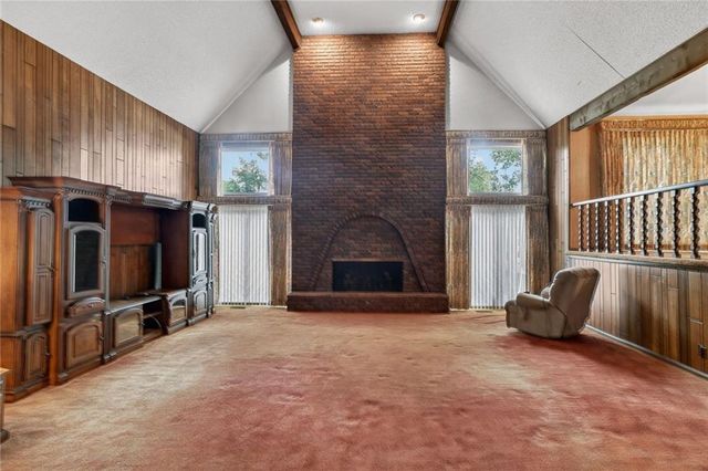 8017 W 102nd Terrace, Overland Park, KS 66212