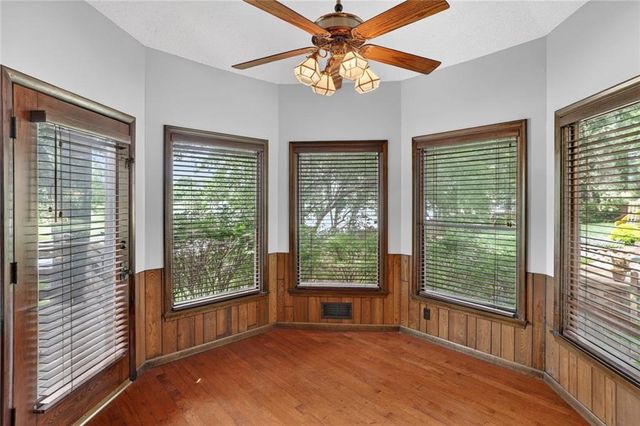 8017 W 102nd Terrace, Overland Park, KS 66212