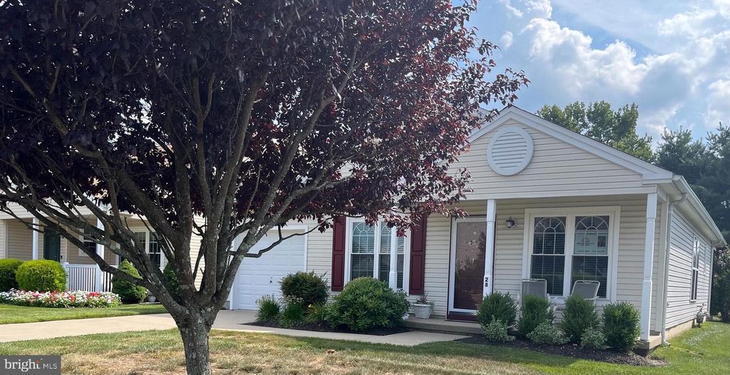 28 MASON DR, Berlin, NJ 08009