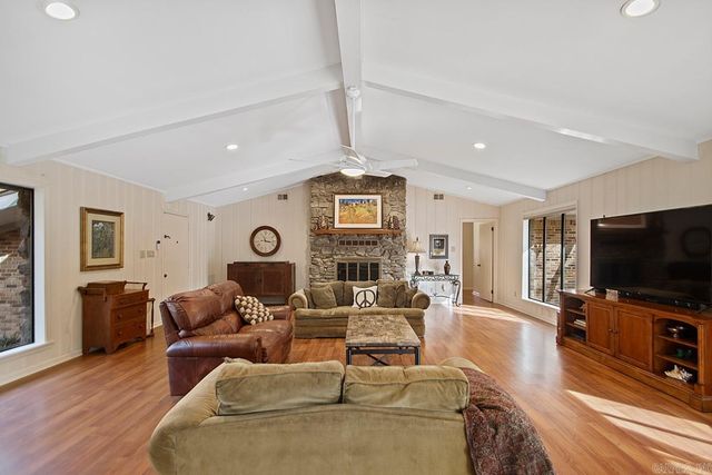 12 Club Manor, Maumelle, AR 72113