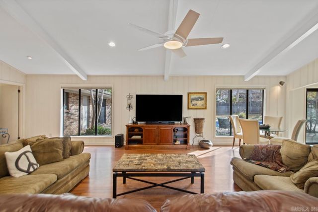 12 Club Manor, Maumelle, AR 72113