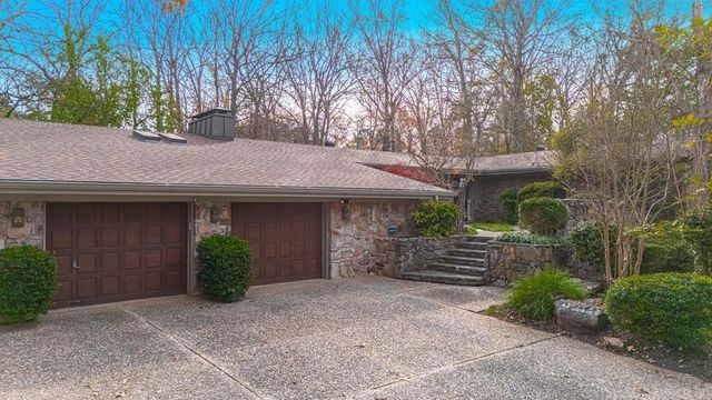 12 Club Manor, Maumelle, AR 72113