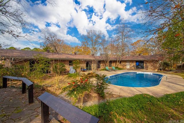 12 Club Manor, Maumelle, AR 72113