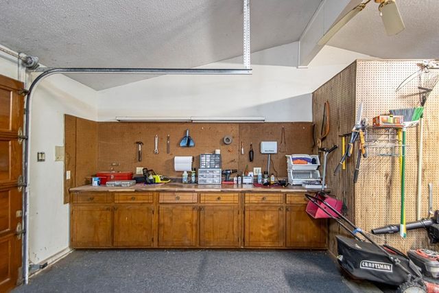 12 Club Manor, Maumelle, AR 72113