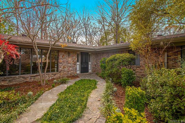 12 Club Manor, Maumelle, AR 72113