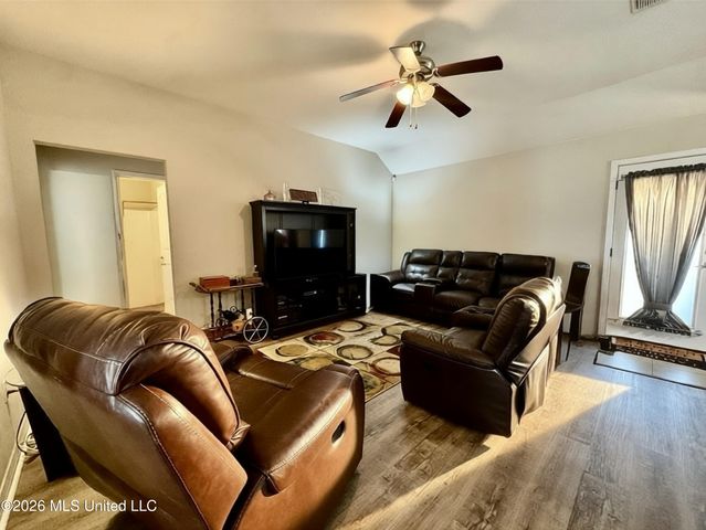 2101 Rhonda Avenue, Ocean Springs, MS 39564